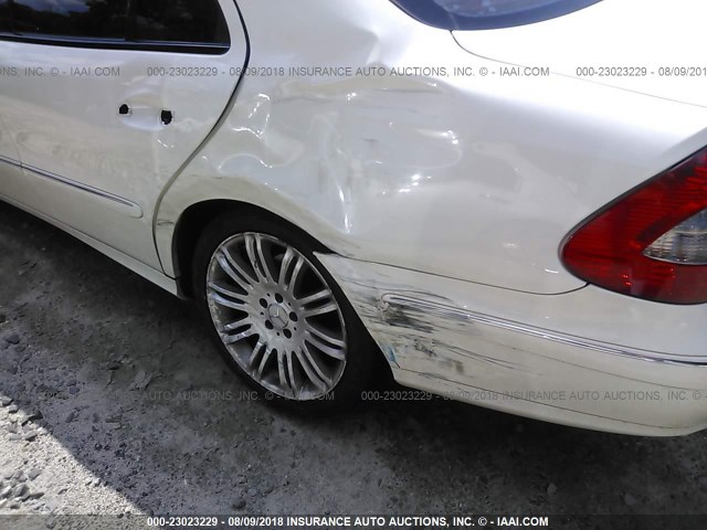 WDBUF87X57B165217 - 2007 MERCEDES-BENZ E 350 4MATIC WHITE photo 6