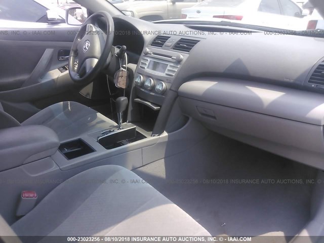 4T1BE46K57U500454 - 2007 TOYOTA CAMRY NEW GENERAT CE/LE/XLE/SE SILVER photo 5