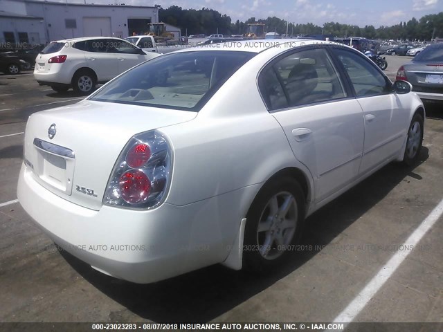 1N4AL11DX5C328458 - 2005 NISSAN ALTIMA S/SL WHITE photo 4