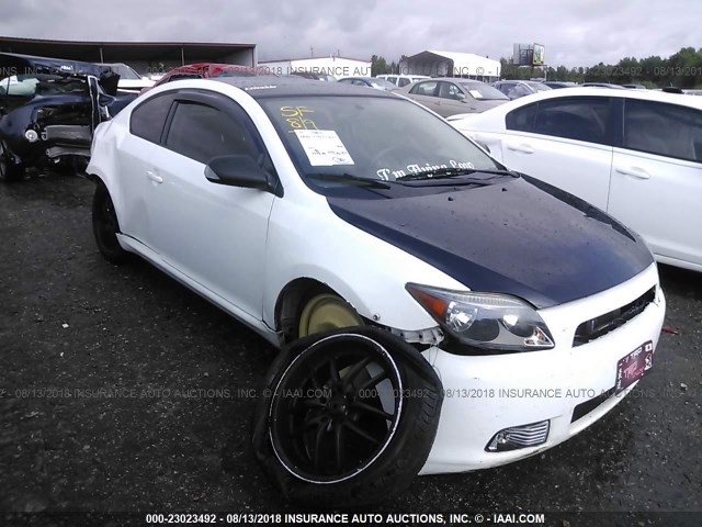 JTKDE167570200436 - 2007 TOYOTA SCION TC WHITE photo 1