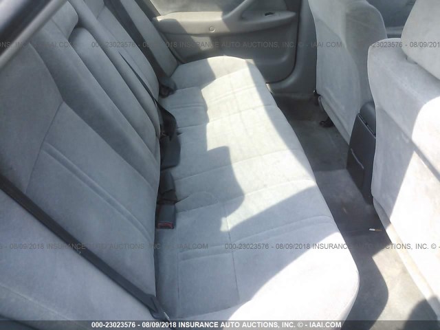 JT2BG22K4W0176355 - 1998 TOYOTA CAMRY CE/LE/XLE ვერცხლისფერი ფოტო 8