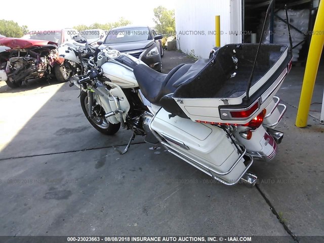 1HD1FC4137Y624019 - 2007 HARLEY-DAVIDSON FLHTCUI WHITE photo 3