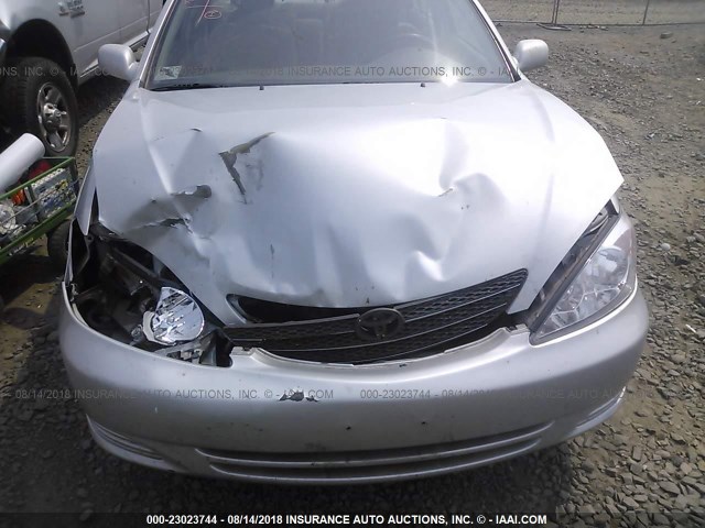 4T1BE32K34U913596 - 2004 TOYOTA CAMRY LE/XLE/SE Gümüş foto 6
