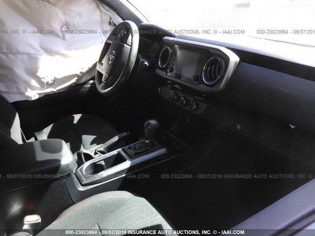 3TMAZ5CN3HM049796 - 2017 TOYOTA TACOMA DBL CAB/SR5/TRD SPORT/OR BLACK photo 5
