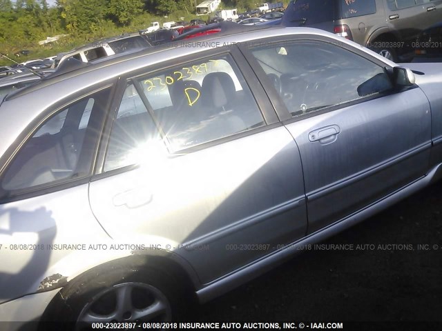 JM1BJ246821487395 - 2002 MAZDA PROTEGE PR5 银色 照片 6