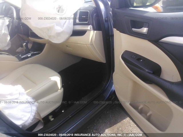 5TDJKRFH9GS267595 - 2016 TOYOTA HIGHLANDER XLE ლურჯი ფოტო 5