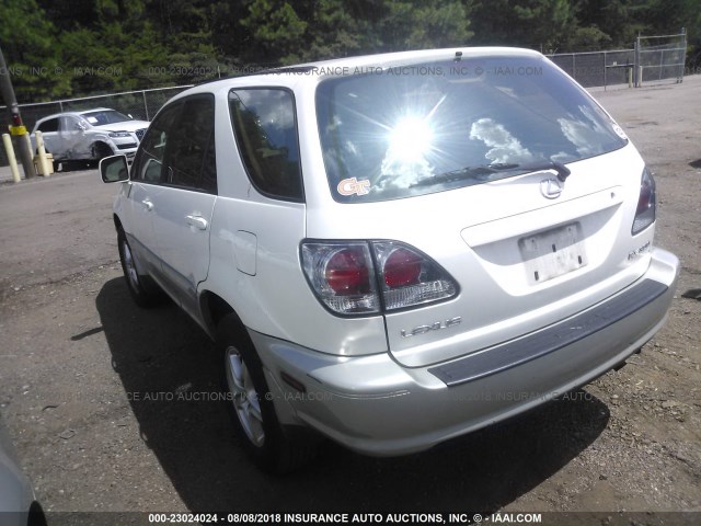 JTJGF10U220123515 - 2002 LEXUS RX 300 WHITE photo 3