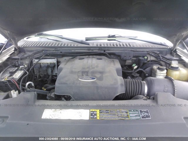 1FMPU16W74LA01862 - 2004 FORD EXPEDITION XLT GOLD photo 10