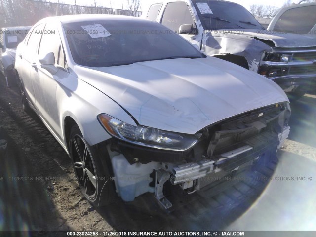 3FA6P0H7XDR344227 - 2013 FORD FUSION SE WHITE photo 1