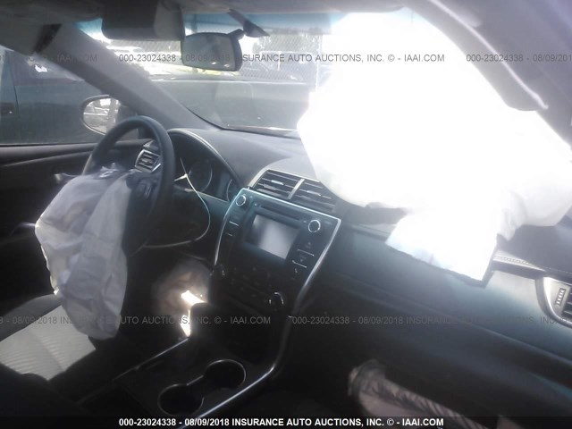 4T1BF1FK7GU504727 - 2016 TOYOTA CAMRY LE/XLE/SE/XSE 红色 照片 5