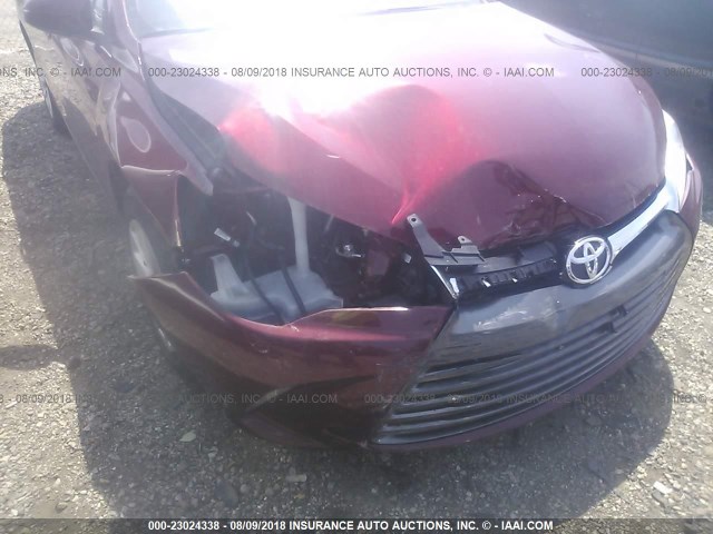4T1BF1FK7GU504727 - 2016 TOYOTA CAMRY LE/XLE/SE/XSE 红色 照片 6