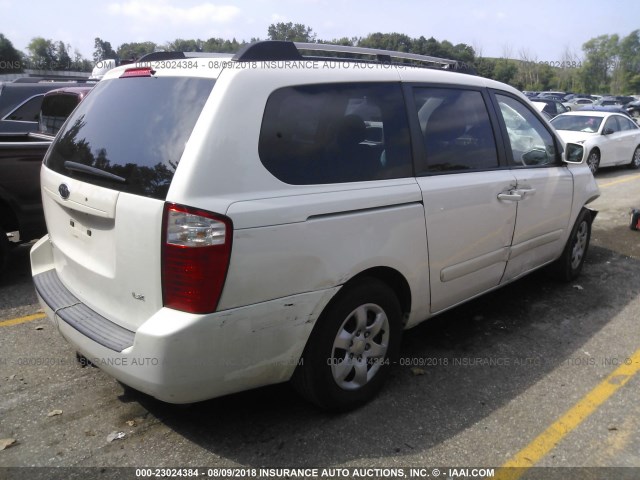 KNDMB233866055489 - 2006 KIA SEDONA EX/LX WHITE photo 4