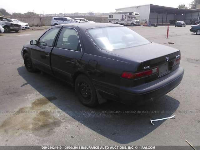 4T1BG22K3XU588120 - 1999 TOYOTA CAMRY CE/LE/XLE 黑色 照片 3