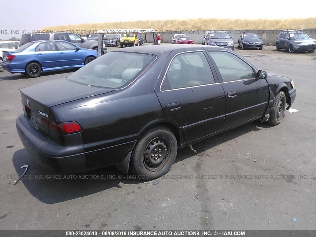 4T1BG22K3XU588120 - 1999 TOYOTA CAMRY CE/LE/XLE 黑色 照片 4