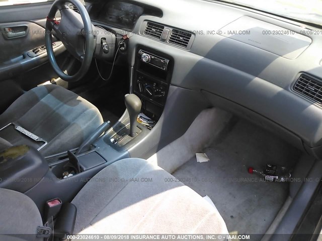 4T1BG22K3XU588120 - 1999 TOYOTA CAMRY CE/LE/XLE 黑色 照片 5