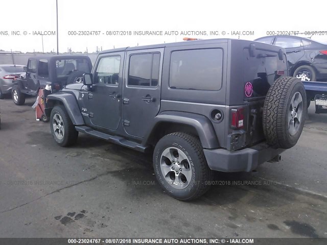 1C4BJWEG9GL183888 - 2016 JEEP WRANGLER UNLIMITE SAHARA GRAY photo 3