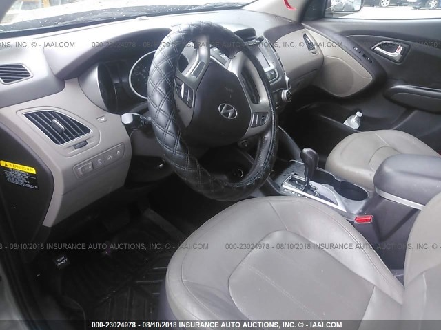 KM8JUCAC2DU638912 - 2013 HYUNDAI TUCSON GLS/LIMITED GRAY photo 5