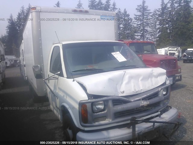 1GBHG31R7Y1130719 - 2000 CHEVROLET EXPRESS G3500  WHITE photo 1