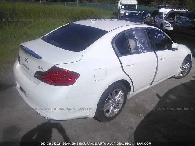 JN1CV6ARXDM769766 - 2013 INFINITI G37 WHITE photo 4