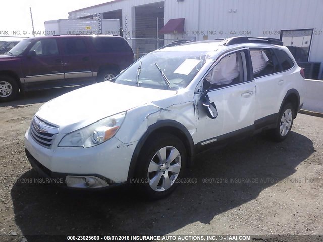 4S4BRCGC4B3405291 - 2011 SUBARU OUTBACK 2.5I PREMIUM WHITE photo 2