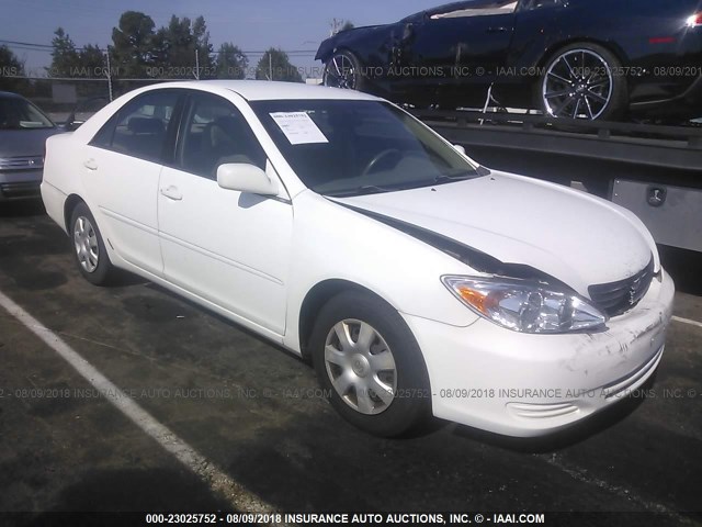 4T1BE32K62U058051 - 2002 TOYOTA CAMRY LE/XLE/SE Ақ фото 1