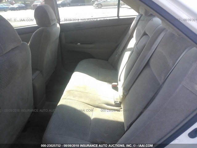 4T1BE32K62U058051 - 2002 TOYOTA CAMRY LE/XLE/SE Ақ фото 8