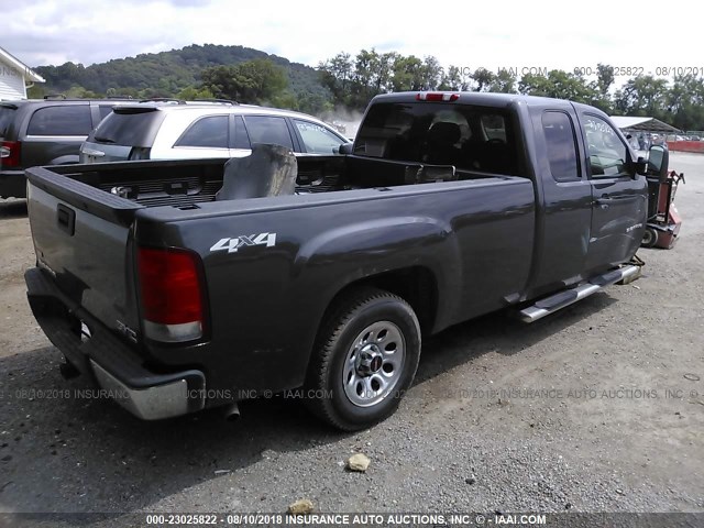 1GTSKTE07AZ240706 - 2010 GMC SIERRA K1500 GRAY photo 4