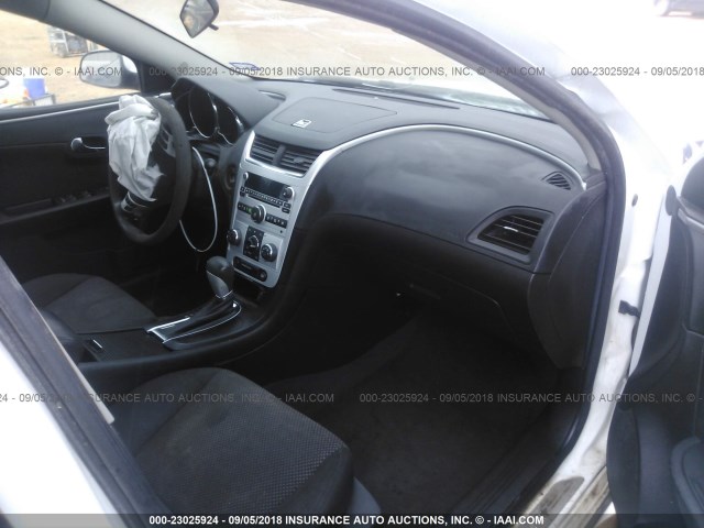 1G1ZC5E09AF168912 - 2010 CHEVROLET MALIBU 1LT 白色 照片 5