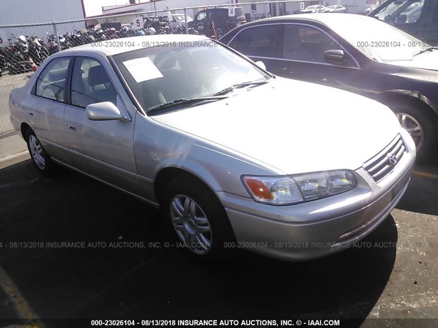 4T1BG22K0YU626338 - 2000 TOYOTA CAMRY CE/LE/XLE 灰色 照片 1