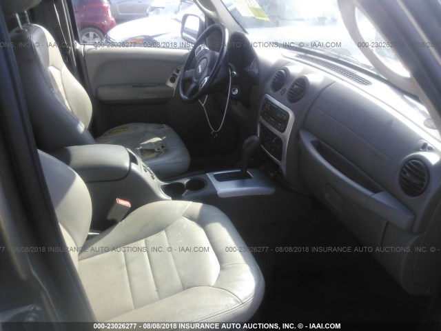 1J4GL38K24W139475 - 2004 JEEP LIBERTY RENEGADE TAN photo 5