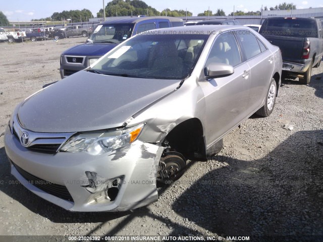 4T4BF1FK8ER421763 - 2014 TOYOTA CAMRY L/SE/LE/XLE Boz foto 2