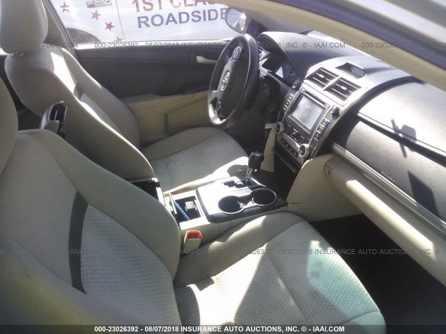 4T4BF1FK8ER421763 - 2014 TOYOTA CAMRY L/SE/LE/XLE Boz foto 5