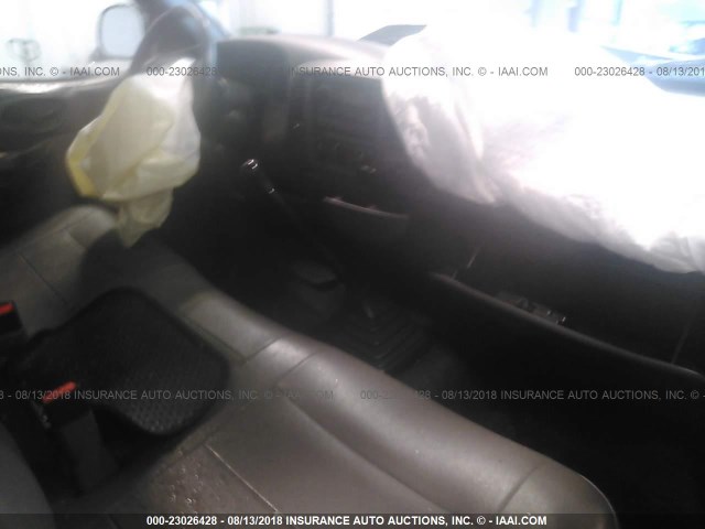 1FTRF17233NB54793 - 2003 FORD F150 Ақ фото 5