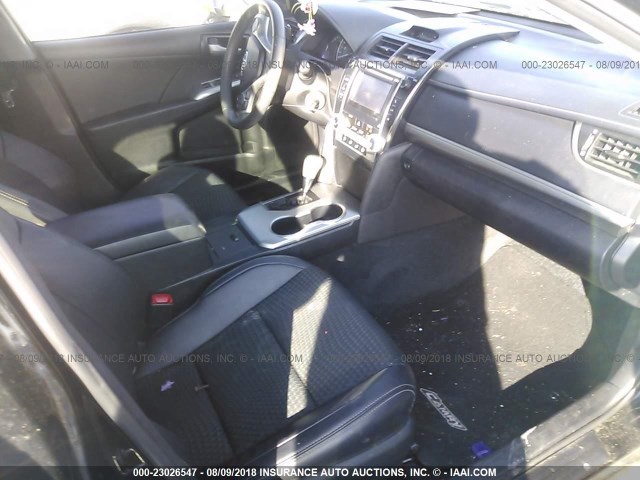 4T1BF1FKXDU222027 - 2013 TOYOTA CAMRY L/SE/LE/XLE 黑色 照片 5