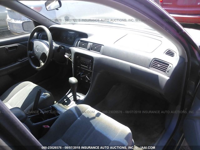 JT2BG22K710568951 - 2001 TOYOTA CAMRY CE/LE/XLE 蓝色 照片 5