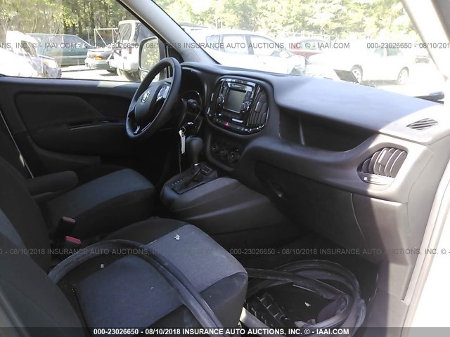 ZFBERFBB9H6E77571 - 2017 RAM PROMASTER CITY SLT 白色 照片 5