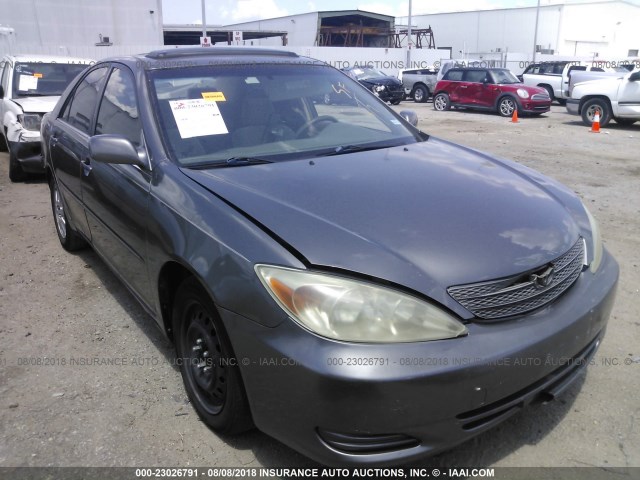 JTDBF30KX20086060 - 2002 TOYOTA CAMRY LE/XLE/SE Сұр фото 1