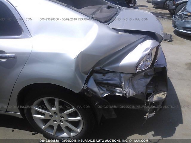 1G1ZG5E73CF305606 - 2012 CHEVROLET MALIBU LTZ 银色 照片 6