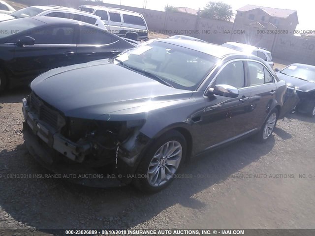 1FAHP2F86FG139420 - 2015 FORD TAURUS LIMITED GRAY photo 2