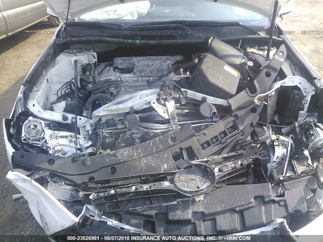 4T1BF1FK7HU445924 - 2017 TOYOTA CAMRY LE/XLE/SE/XSE 白色 照片 10
