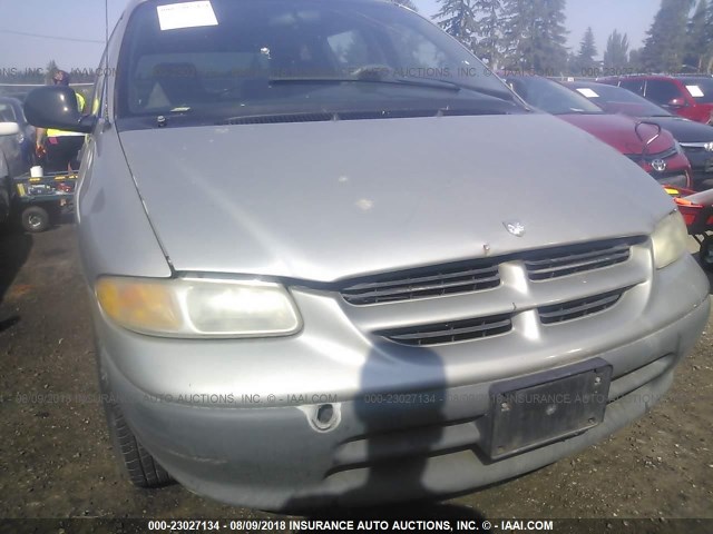 2B4GP45R3TR637870 - 1996 DODGE CARAVAN SE/SPORT SILVER photo 6