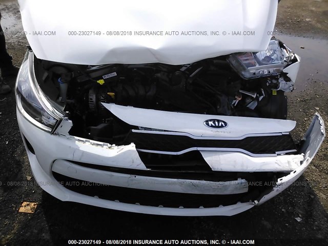 3KPA24AB8JE060977 - 2018 KIA RIO LX/S WHITE photo 6