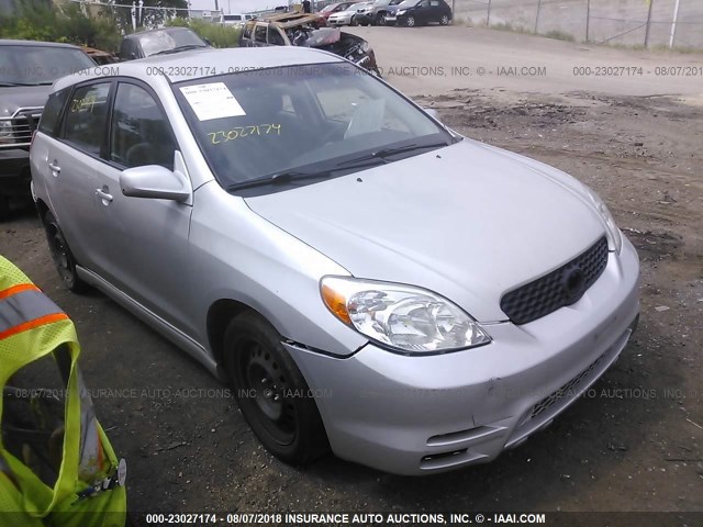 2T1KR32E94C167445 - 2004 TOYOTA COROLLA MATRIX XR SILVER photo 1