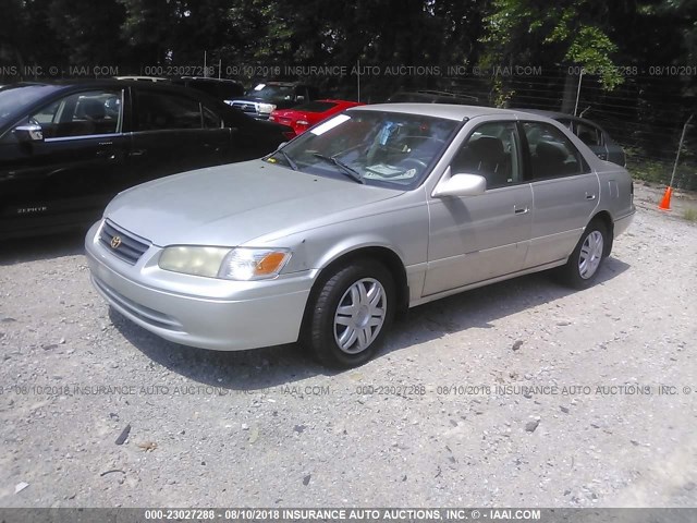 4T1BG22K11U031147 - 2001 TOYOTA CAMRY CE/LE/XLE 银色 照片 2