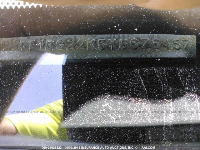 4T1BG22K5YU676457 - 2000 TOYOTA CAMRY CE/LE/XLE ვერცხლისფერი ფოტო 9