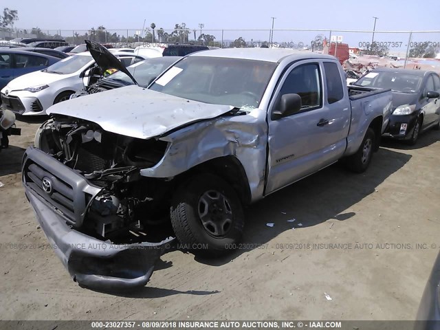 5TETX22NX5Z011284 - 2005 TOYOTA TACOMA ACCESS CAB SILVER photo 2