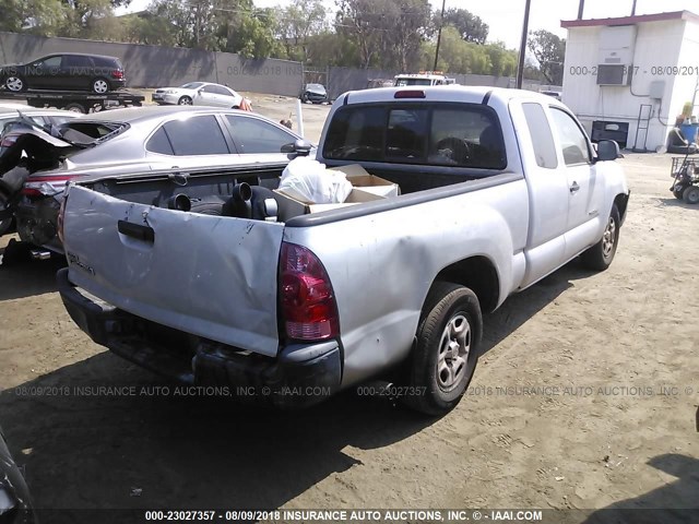 5TETX22NX5Z011284 - 2005 TOYOTA TACOMA ACCESS CAB SILVER photo 4