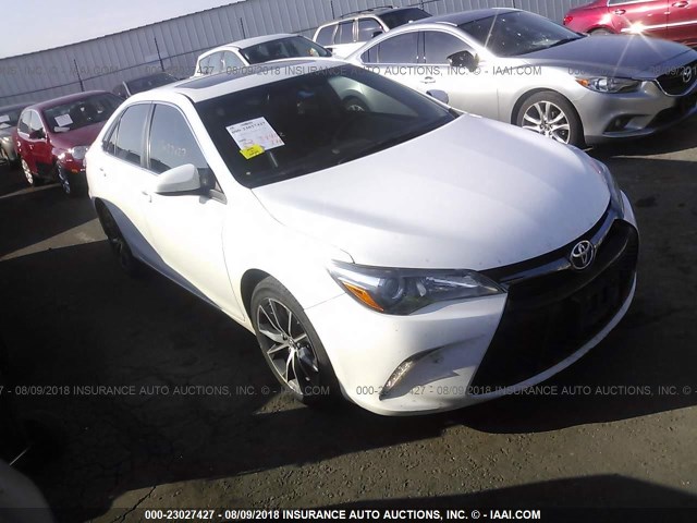 4T1BF1FK2GU154522 - 2016 TOYOTA CAMRY LE/XLE/SE/XSE 白色 照片 1