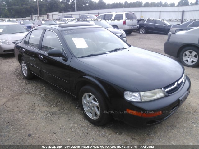 JN1CA21D8VM518576 - 1997 NISSAN MAXIMA GLE/GXE/SE GREEN photo 1