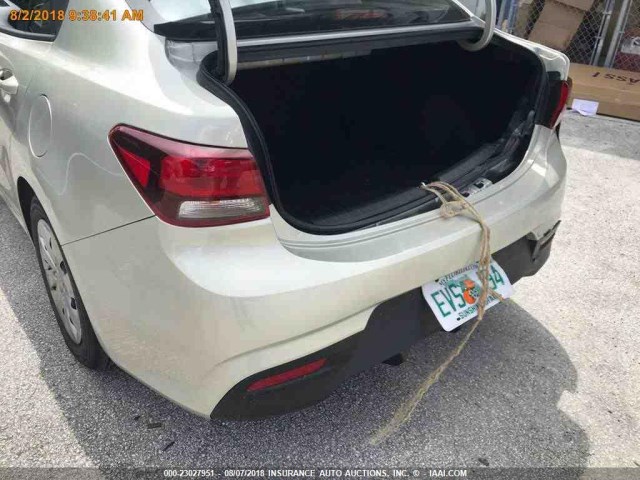 3KPA24AB8JE054760 - 2018 KIA RIO LX/S GOLD photo 15